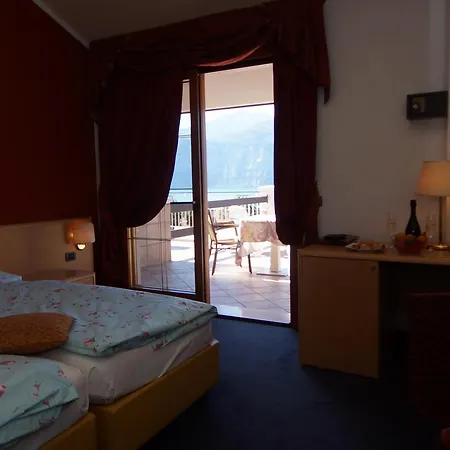 Hotel Alpi 3*